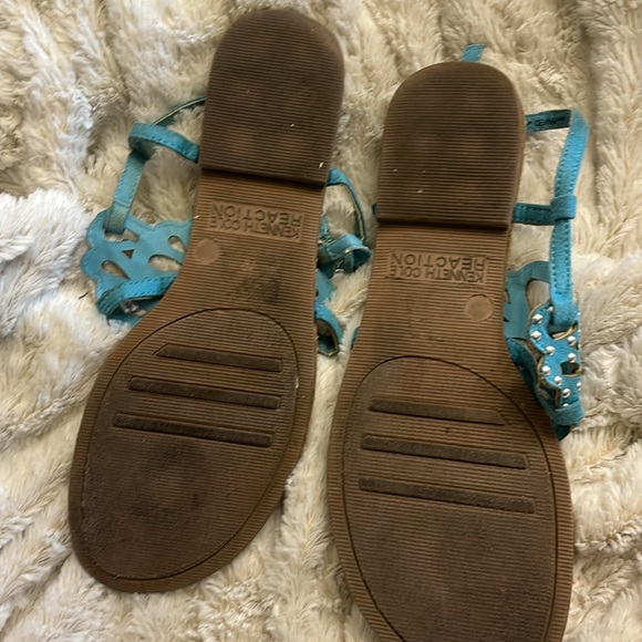 Kenneth Cole reaction, turquoise, silver stud, sandal, size 8 - Picture 5 of 6